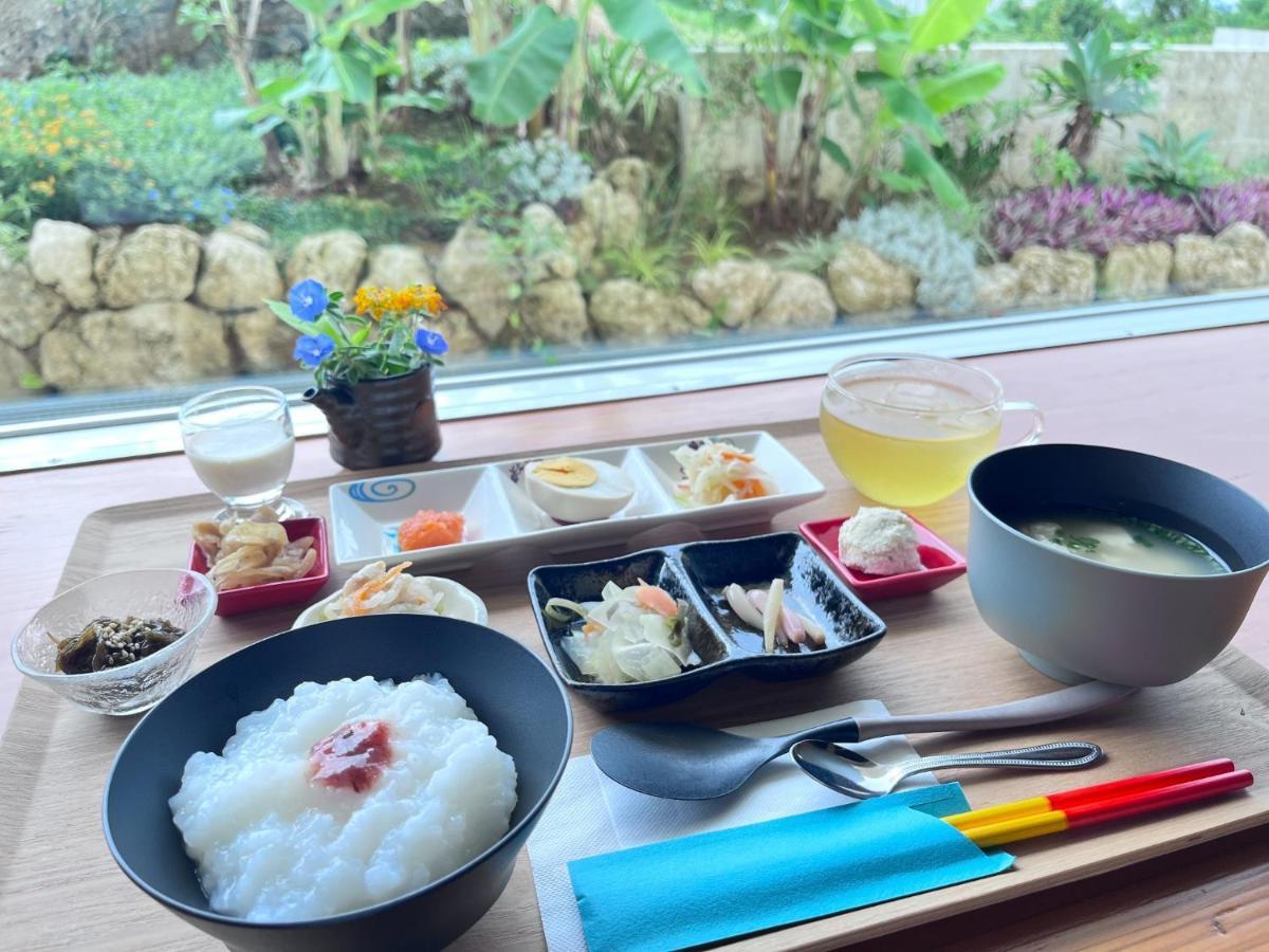 Condominium Hotel Okinawa Yumeto - Vacation Stay 72970V Нандзё Экстерьер фото